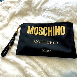 Moschino clutch ❤️❤️❤️
